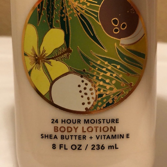 NWT Bath & Body Works Waikiki Beach Coconut Body Lotion 8 oz retired from BBW - Picture 5 of 6